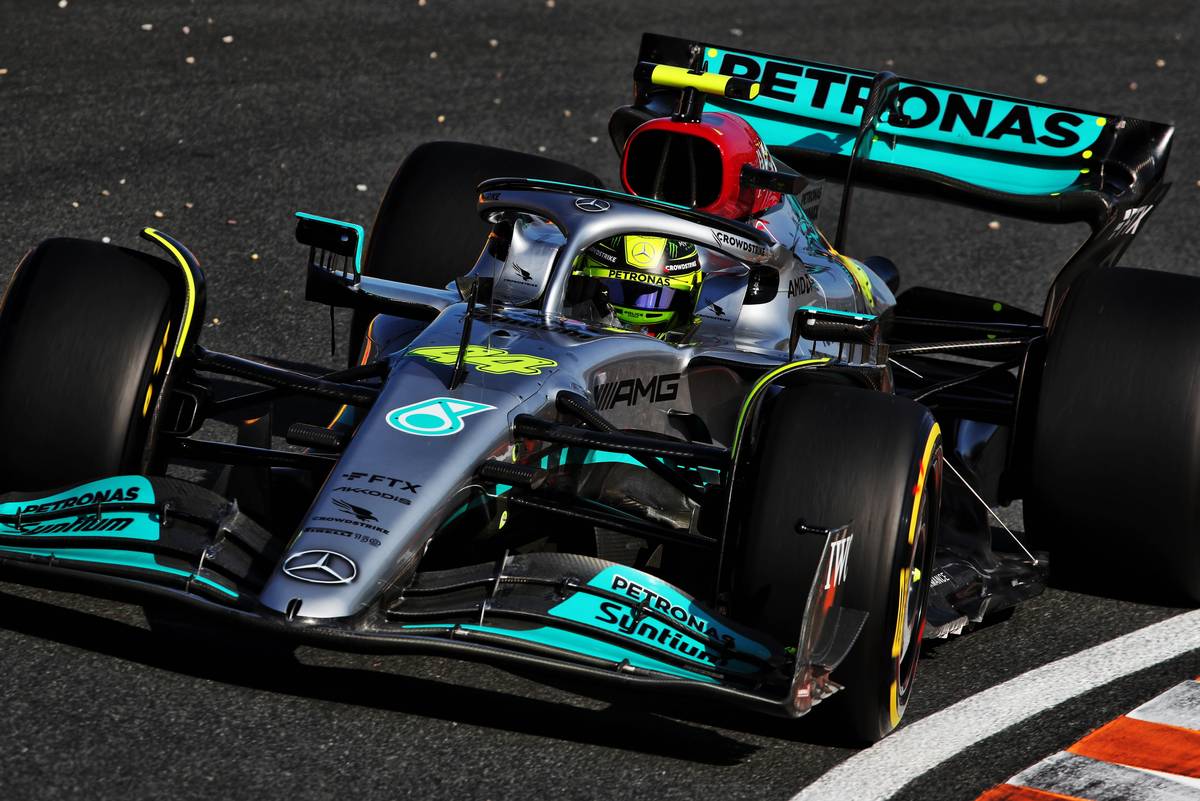 Lewis Hamilton (GBR) Mercedes AMG F1 W13. 02.09.2022. Formula 1 World Championship, Rd 14, Dutch Grand Prix, Zandvoort, Netherlands, Practice