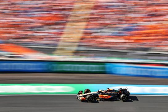 Daniel Ricciardo (AUS) McLaren MCL36.
03.09.2022. Formula 1 World Championship, Rd 14, Dutch Grand Prix, Zandvoort, Netherlands, Qualifying Day.
- www.xpbimages.com, EMail: requests@xpbimages.com © Copyright: Moy / XPB Images
