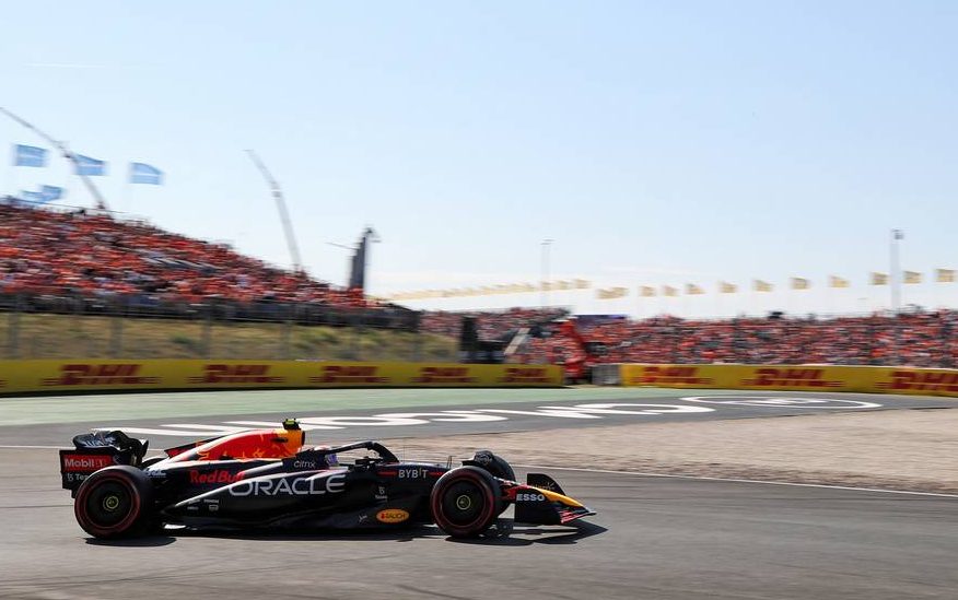 Sergio Perez (MEX) Red Bull Racing RB18. 03.09.2022. Formula 1 World Championship, Rd 14, Dutch Grand Prix, Zandvoort, Netherlands, Qualifying