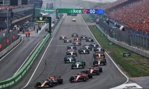 Max Verstappen (NLD) Red Bull Racing RB18 leads at the start of the race. 04.09.2022. Formula 1 World Championship, Rd 14, Dutch Grand Prix, Zandvoort, Netherlands, Race