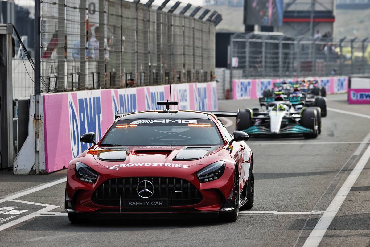 Lewis Hamilton (GBR) Mercedes AMG F1 W13 leads behind the Mercedes FIA Safety Car through the pit lane. 04.09.2022. Formula 1 World Championship, Rd 14, Dutch Grand Prix, Zandvoort, Netherlands, Race