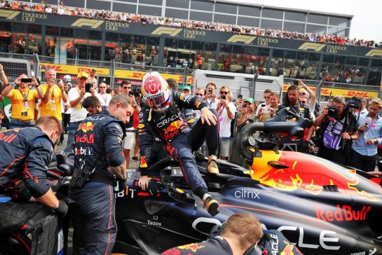 Max Verstappen (NLD) Red Bull Racing RB18 on the grid.
04.09.2022. Formula 1 World Championship, Rd 14, Dutch Grand Prix, Zandvoort, Netherlands, Race Day.
- www.xpbimages.com, EMail: requests@xpbimages.com © Copyright: Coates / XPB Images