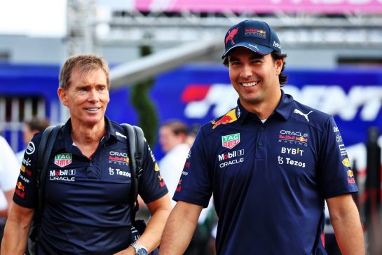 Sergio Perez (MEX) Red Bull Racing with Xavi Martos (ESP) Red Bull Racing F1 Team Physio.
08.09.2022. Formula 1 World Championship, Rd 16, Italian Grand Prix, Monza, Italy, Preparation Day.
- www.xpbimages.com, EMail: requests@xpbimages.com © Copyright: Batchelor / XPB Images