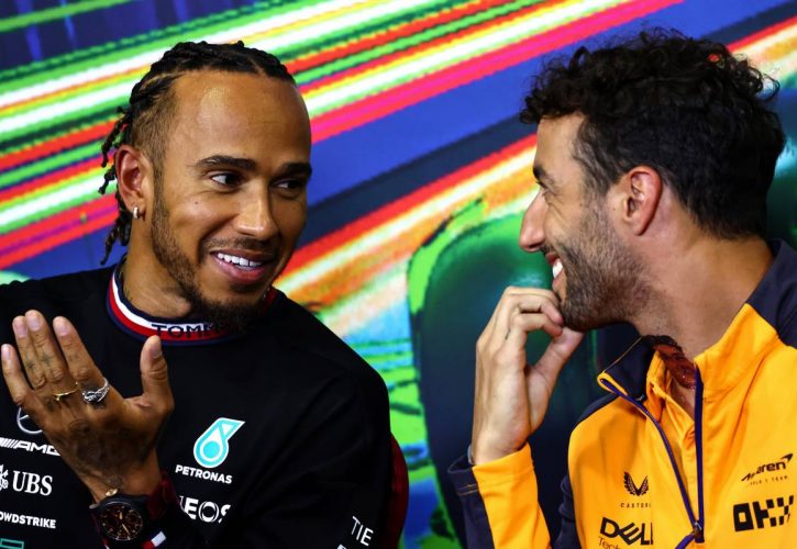 Lewis Hamilton (GBR), Mercedes AMG F1 Daniel Ricciardo (AUS), McLaren F1 Team 08.09.2022. Formula 1 World Championship, Rd 16, Italian Grand Prix, Monza, Italy, Preparation