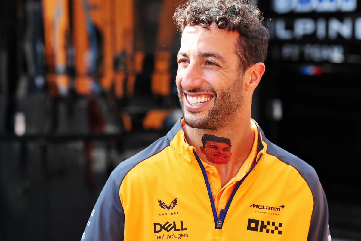 Daniel Ricciardo (AUS) McLaren - Lando Norris 'tatoo.' 08.09.2022. Formula 1 World Championship, Rd 16, Italian Grand Prix, Monza, Italy, Preparation