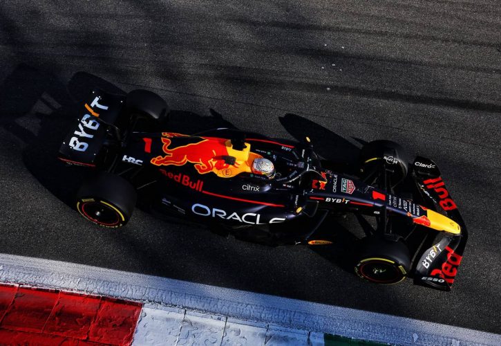 Max Verstappen (NLD) Red Bull Racing RB18. 09.09.2022. Formula 1 World Championship, Rd 16, Italian Grand Prix, Monza, Italy, Practice