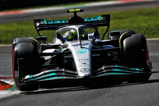 Lewis Hamilton (GBR) Mercedes AMG F1 W13.
10.09.2022. Formula 1 World Championship, Rd 16, Italian Grand Prix, Monza, Italy, Qualifying Day.
 - www.xpbimages.com, EMail: requests@xpbimages.com © Copyright: Coates / XPB Images