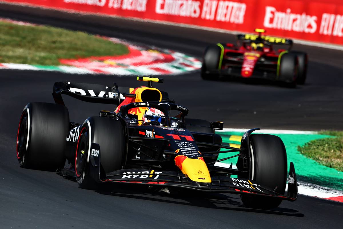 Max Verstappen (NLD) Red Bull Racing RB18. 11.09.2022. Formula 1 World Championship, Rd 16, Italian Grand Prix, Monza, Italy, Race