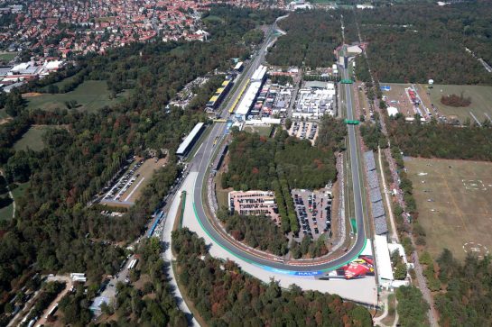 The Monza circuit from the air.11.09.2022. Formula 1 World Championship, Rd 16, Italian Grand Prix, Monza, Italy, Race Day.- www.xpbimages.com, EMail: requests@xpbimages.com © Copyright: Batchelor / XPB Images