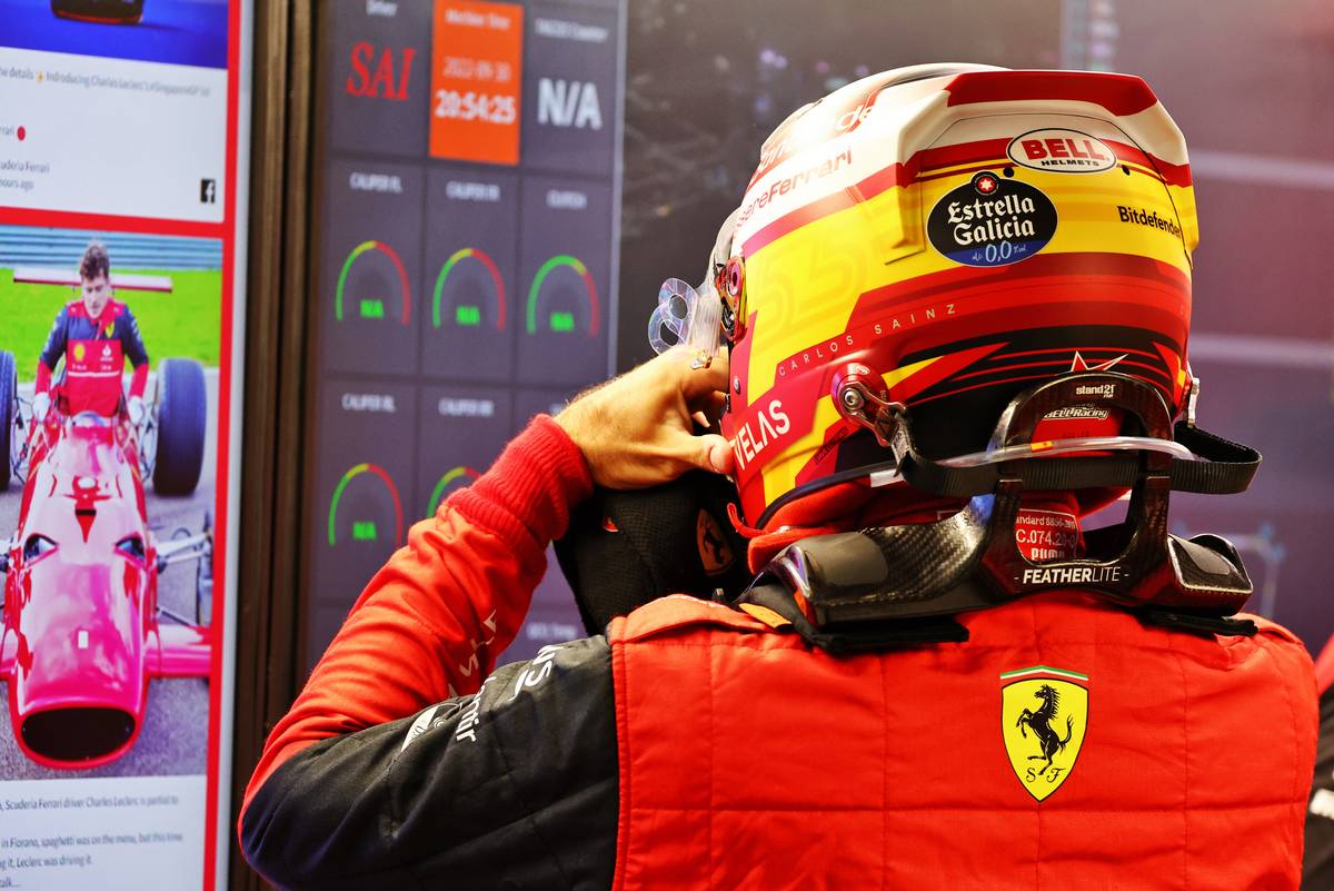 Carlos Sainz Jr (ESP) Ferrari. 30.09.2022. Formula 1 World Championship, Rd 17, Singapore Grand Prix, Marina Bay Street Circuit, Singapore, Practice