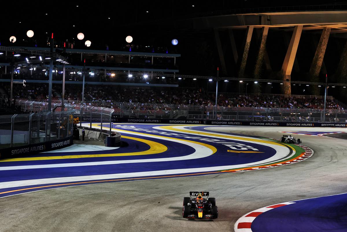 Sergio Perez (MEX) Red Bull Racing RB18. 30.09.2022. Formula 1 World Championship, Rd 17, Singapore Grand Prix, Marina Bay Street Circuit, Singapore, Practice