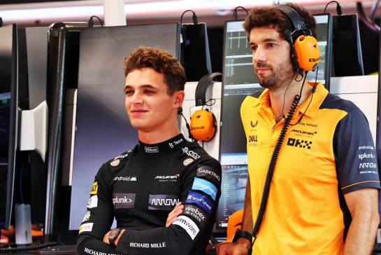 Lando Norris (GBR) McLaren.
01.10.2022. Formula 1 World Championship, Rd 17, Singapore Grand Prix, Marina Bay Street Circuit, Singapore, Qualifying Day.
- www.xpbimages.com, EMail: requests@xpbimages.com © Copyright: Batchelor / XPB Images