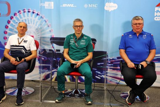 (L to R): Franz Tost (AUT) AlphaTauri Team Principal; Mike Krack (LUX) Aston Martin F1 Team, Team Principal; and Otmar Szafnauer (USA) Alpine F1 Team, Team Principal, in the FIA Press Conference.
08.10.2022. Formula 1 World Championship, Rd 18, Japanese Grand Prix, Suzuka, Japan, Qualifying Day.
- www.xpbimages.com, EMail: requests@xpbimages.com © Copyright: Bearne / XPB Images