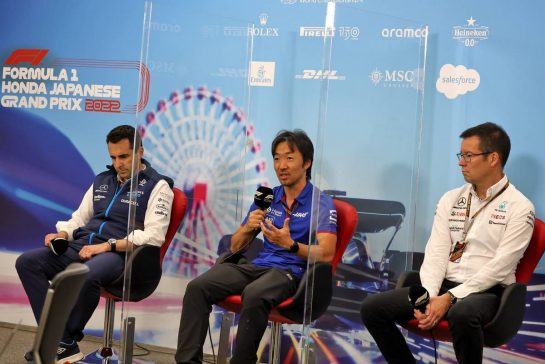 (L to R): Dave Robson (GBR) Williams Racing Head of Vehicle Performance; Mike Elliott (GBR) Mercedes AMG F1 Technical Director; Ayao Komatsu (JPN) Haas F1 Team Race Engineer, in the FIA Press Conference.
08.10.2022. Formula 1 World Championship, Rd 18, Japanese Grand Prix, Suzuka, Japan, Qualifying Day.
- www.xpbimages.com, EMail: requests@xpbimages.com © Copyright: Bearne / XPB Images