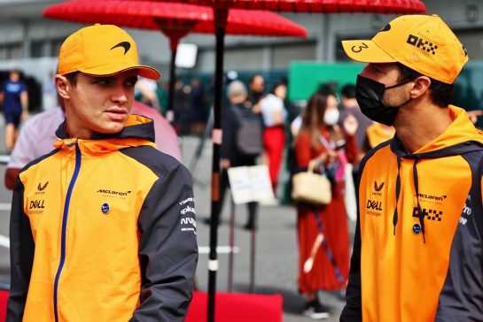 (L to R): Lando Norris (GBR) McLaren with team mate Daniel Ricciardo (AUS) McLaren.
08.10.2022. Formula 1 World Championship, Rd 18, Japanese Grand Prix, Suzuka, Japan, Qualifying Day.
- www.xpbimages.com, EMail: requests@xpbimages.com © Copyright: Batchelor / XPB Images