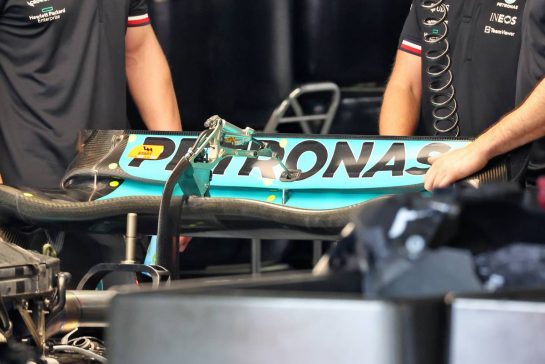 Mercedes AMG F1 W13 rear wing.
08.10.2022. Formula 1 World Championship, Rd 18, Japanese Grand Prix, Suzuka, Japan, Qualifying Day.
- www.xpbimages.com, EMail: requests@xpbimages.com © Copyright: Coates / XPB Images