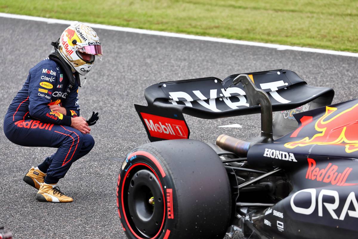 Max Verstappen (NLD) Red Bull Racing RB18 in qualifying parc ferme. 08.10.2022. Formula 1 World Championship, Rd 18, Japanese Grand Prix, Suzuka, Japan, Qualifying