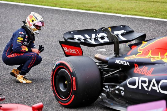 Max Verstappen (NLD) Red Bull Racing RB18 in qualifying parc ferme.
08.10.2022. Formula 1 World Championship, Rd 18, Japanese Grand Prix, Suzuka, Japan, Qualifying Day.
- www.xpbimages.com, EMail: requests@xpbimages.com © Copyright: Batchelor / XPB Images