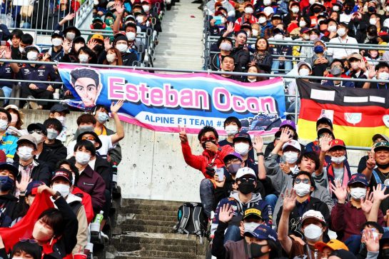 Circuit atmosphere - fans in the grandstand and a banner for Esteban Ocon (FRA) Alpine F1 Team.
08.10.2022. Formula 1 World Championship, Rd 18, Japanese Grand Prix, Suzuka, Japan, Qualifying Day.
- www.xpbimages.com, EMail: requests@xpbimages.com © Copyright: Coates / XPB Images