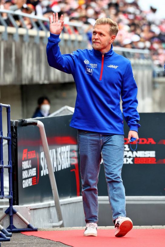 Kevin Magnussen (DEN) Haas F1 Team on the drivers parade.
09.10.2022. Formula 1 World Championship, Rd 18, Japanese Grand Prix, Suzuka, Japan, Race Day.
- www.xpbimages.com, EMail: requests@xpbimages.com © Copyright: Coates / XPB Images