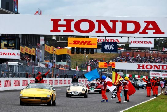 Charles Leclerc (MON) Ferrari on the drivers parade.
09.10.2022. Formula 1 World Championship, Rd 18, Japanese Grand Prix, Suzuka, Japan, Race Day.
- www.xpbimages.com, EMail: requests@xpbimages.com © Copyright: Coates / XPB Images