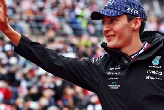 George Russell (GBR) Mercedes AMG F1 on the drivers parade.
09.10.2022. Formula 1 World Championship, Rd 18, Japanese Grand Prix, Suzuka, Japan, Race Day.
- www.xpbimages.com, EMail: requests@xpbimages.com © Copyright: Bearne / XPB Images