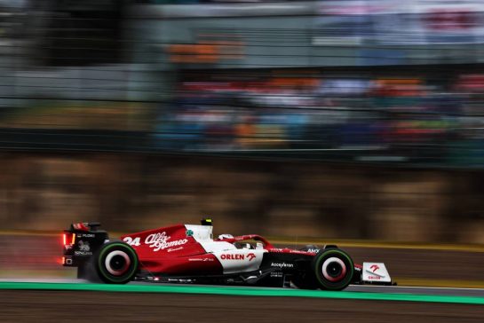 Guanyu Zhou (CHN) Alfa Romeo F1 Team C42.
09.10.2022. Formula 1 World Championship, Rd 18, Japanese Grand Prix, Suzuka, Japan, Race Day.
- www.xpbimages.com, EMail: requests@xpbimages.com © Copyright: Coates / XPB Images