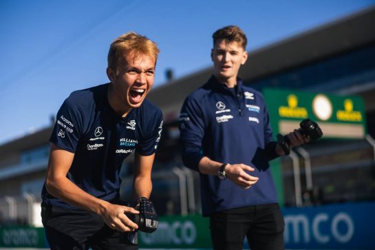 Alexander Albon (THA) Williams Racing and Logan Sargeant (USA) Williams Racing Academy Driver.
20.10.2022. Formula 1 World Championship, Rd 19, United States Grand Prix, Austin, Texas, USA, Preparation Day.
- www.xpbimages.com, EMail: requests@xpbimages.com © Copyright: Bearne / XPB Images
