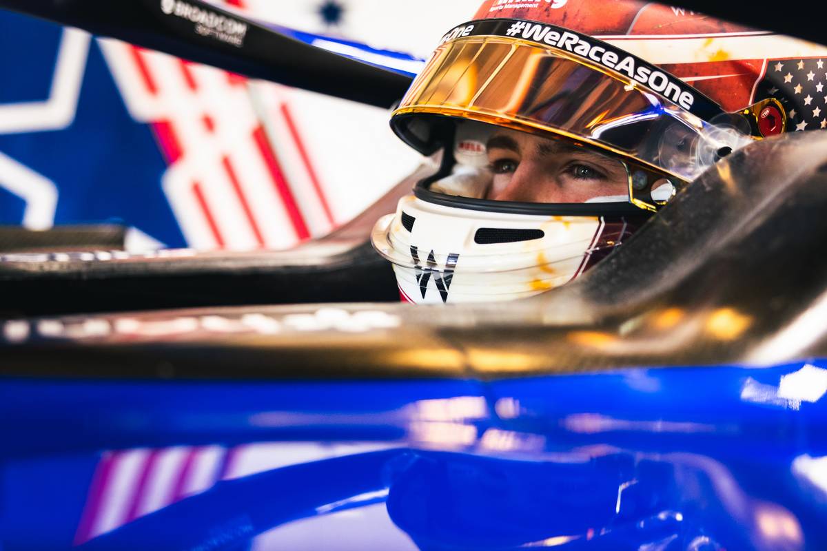 Williams awalnya berencana mempertahankan Sargeant di F2 untuk 2023