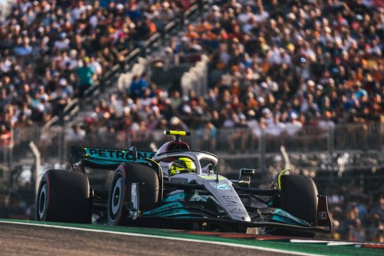 Lewis Hamilton (GBR) Mercedes AMG F1 W13.
22.10.2022. Formula 1 World Championship, Rd 19, United States Grand Prix, Austin, Texas, USA, Qualifying Day.
- www.xpbimages.com, EMail: requests@xpbimages.com © Copyright: Bearne / XPB Images