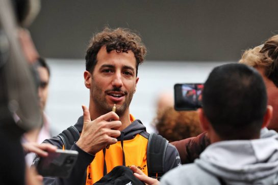 Daniel Ricciardo (AUS) McLaren.
29.10.2022. Formula 1 World Championship, Rd 20, Mexican Grand Prix, Mexico City, Mexico, Qualifying Day.
- www.xpbimages.com, EMail: requests@xpbimages.com © Copyright: Bearne / XPB Images