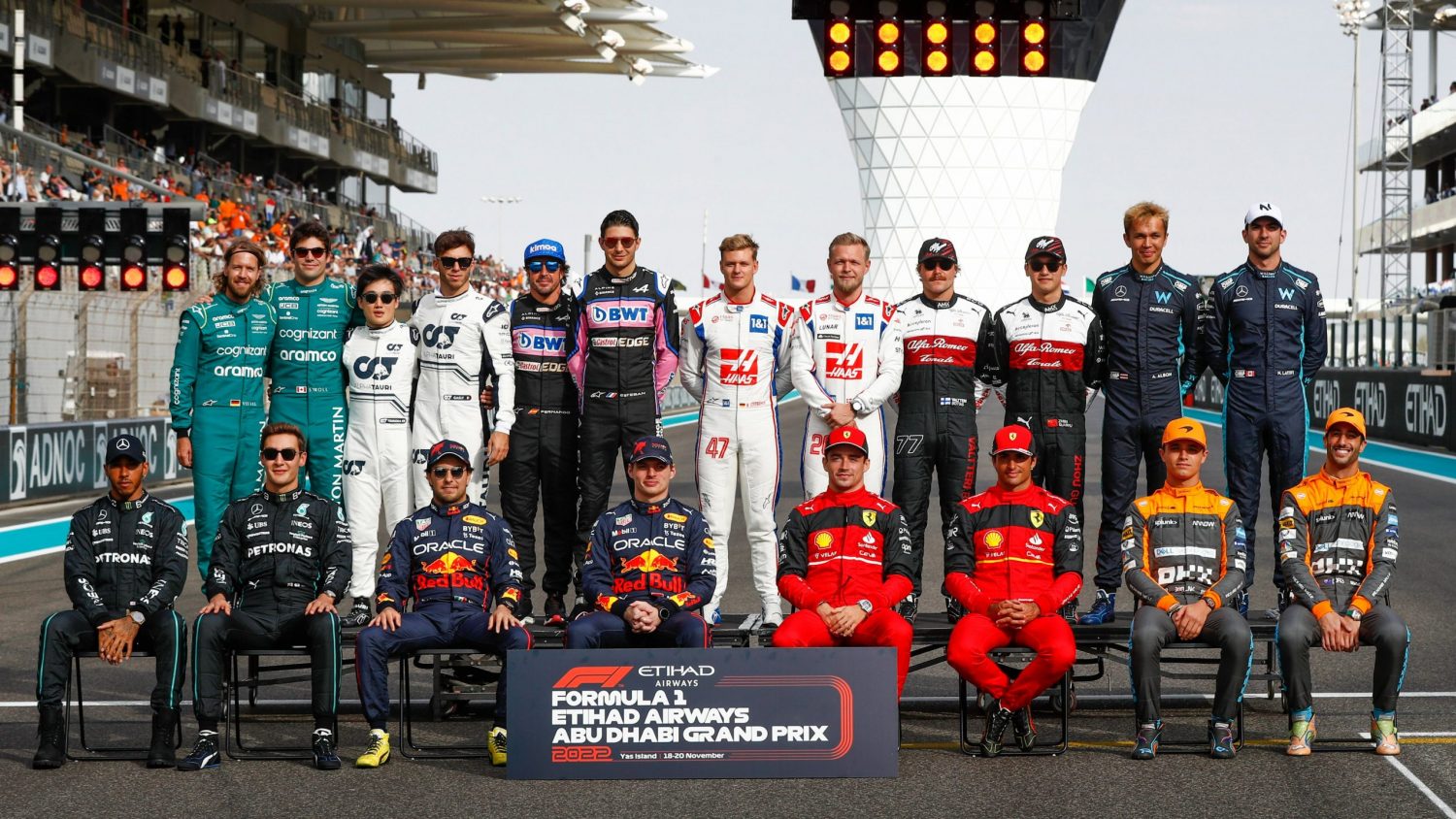 Abu Dhabi GP Sundays action in pictures
