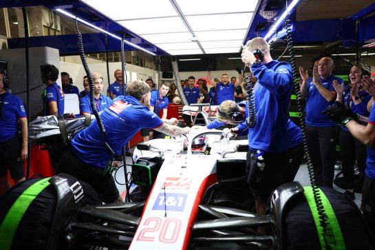 Pole position for Kevin Magnussen (DEN) Haas.
11.11.2022. Formula 1 World Championship, Rd 21, Brazilian Grand Prix, Sao Paulo, Brazil, Qualifying Day.
- www.xpbimages.com, EMail: requests@xpbimages.com © Copyright: Batchelor / XPB Images