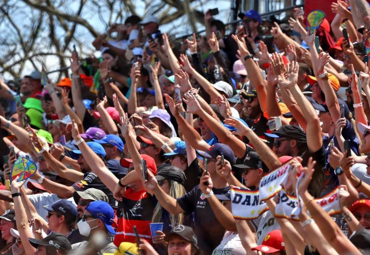 Circuit atmosphere - fans. 13.11.2022. Formula 1 World Championship, Rd 21, Brazilian Grand Prix, Sao Paulo, Brazil, Race
