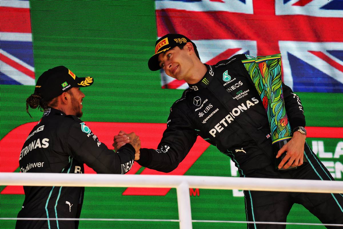 Second placed Lewis Hamilton (GBR) Mercedes AMG F1 congratulates race winner and team mate George Russell (GBR) Mercedes AMG F1 on the podium.
13.11.2022. Formula 1 World Championship, Rd 21, Brazilian Grand Prix, Sao Paulo, Brazil, Race