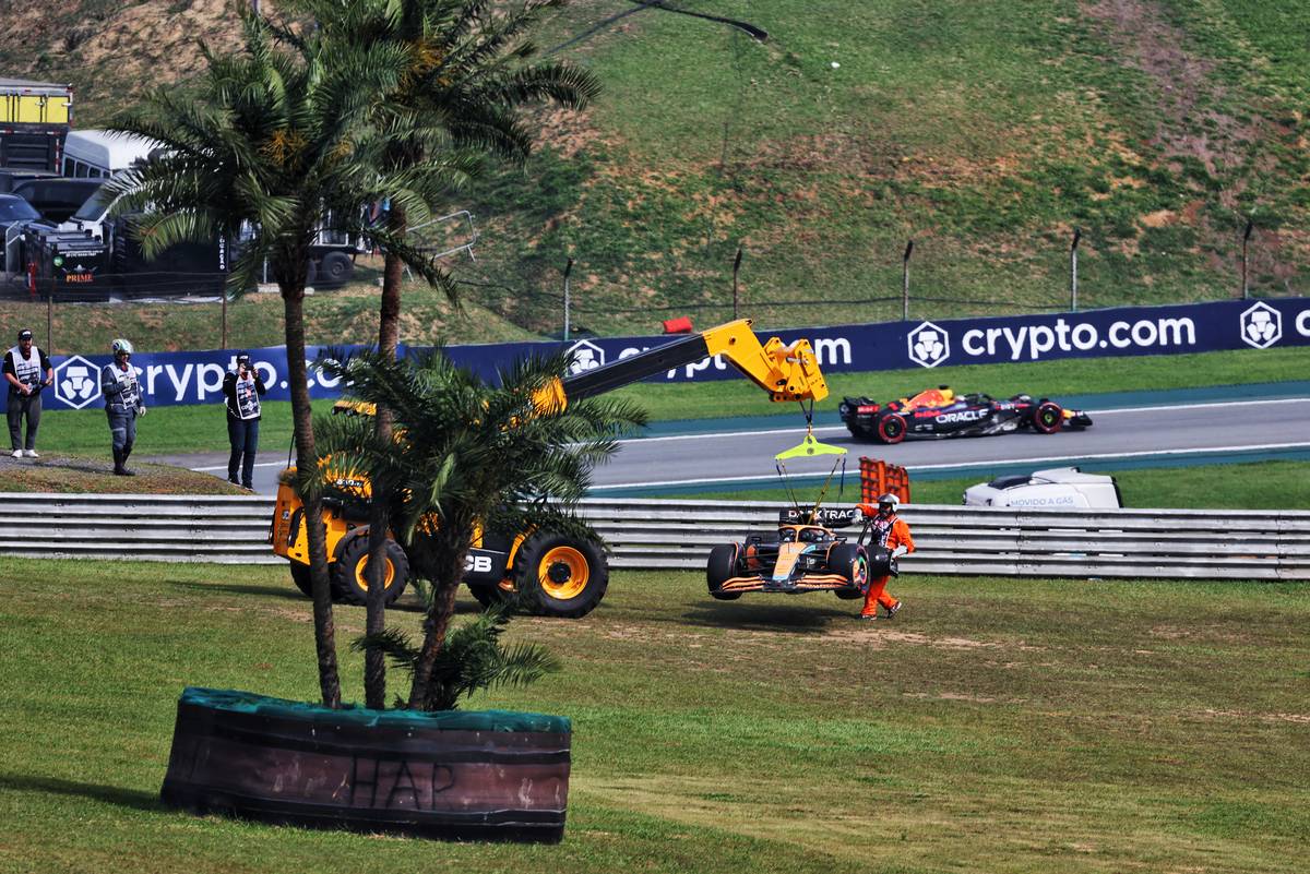 Daniel Ricciardo (AUS) McLaren MCL36 retired from the race. 13.11.2022. Formula 1 World Championship, Rd 21, Brazilian Grand Prix, Sao Paulo, Brazil, Race