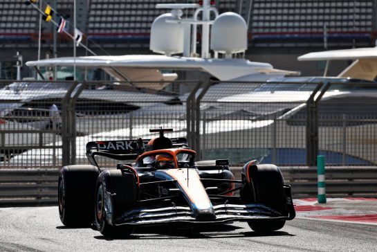 Daniel Ricciardo (AUS) McLaren MCL36.
18.11.2022. Formula 1 World Championship, Rd 22, Abu Dhabi Grand Prix, Yas Marina Circuit, Abu Dhabi, Practice Day.
- www.xpbimages.com, EMail: requests@xpbimages.com © Copyright: Moy / XPB Images