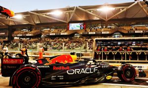Verstappen quickest, Russell second in Abu Dhabi FP2