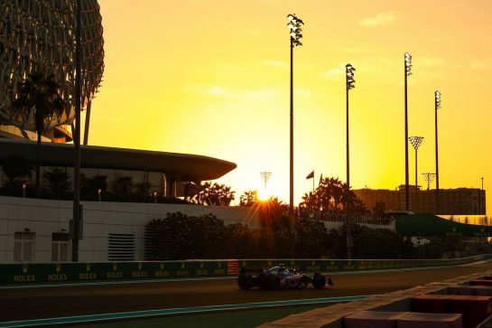 Fernando Alonso (ESP), Alpine F1 Team
18.11.2022. Formula 1 World Championship, Rd 22, Abu Dhabi Grand Prix, Yas Marina Circuit, Abu Dhabi, Practice Day.
- www.xpbimages.com, EMail: requests@xpbimages.com © Copyright: Charniaux / XPB Images