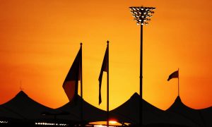 Circuit atmosphere - sunset. 19.11.2022. Formula 1 World Championship, Rd 22, Abu Dhabi Grand Prix, Yas Marina Circuit, Abu Dhabi, Qualifying
