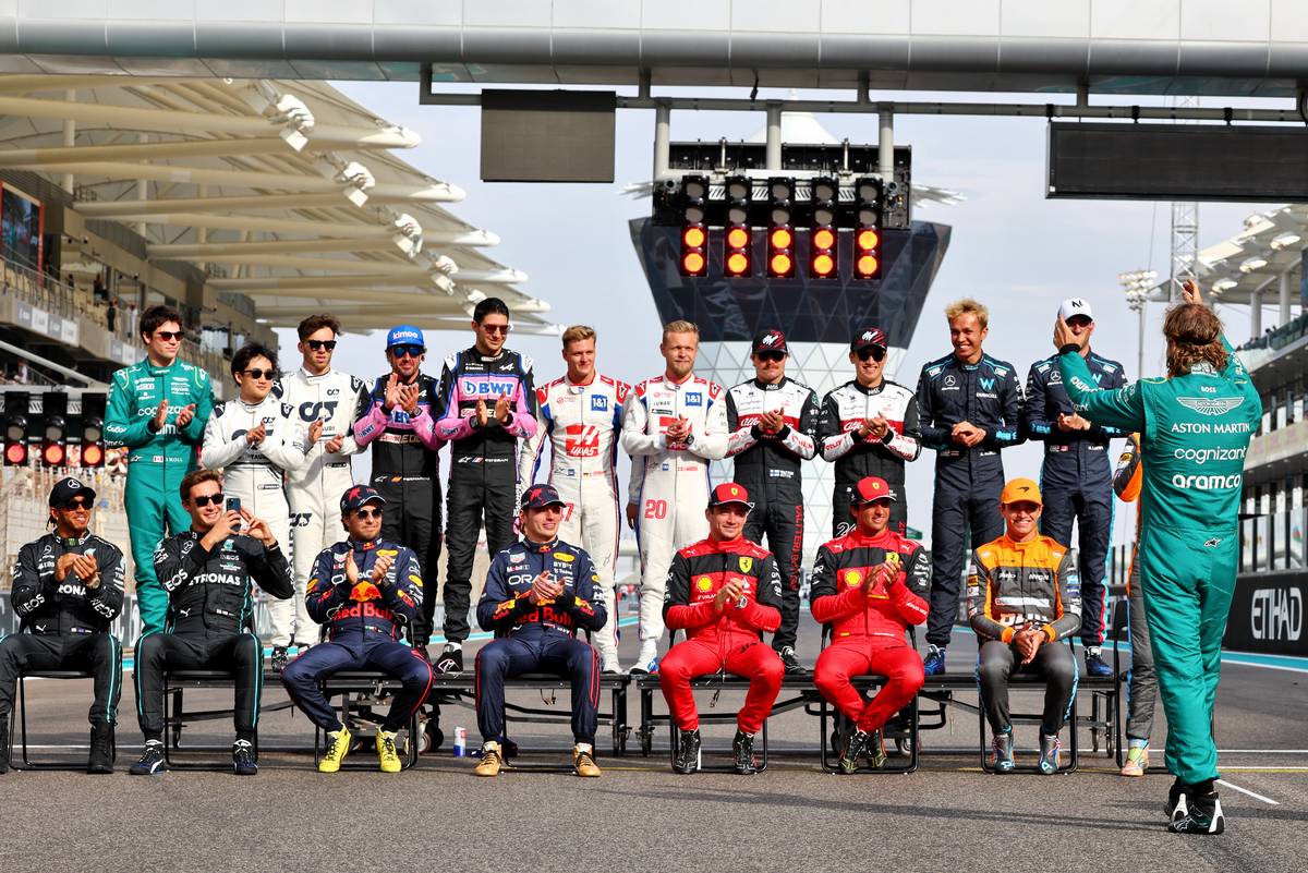 Sebastian Vettel (GER) Aston Martin F1 Team at the end of year drivers' photograph. 20.11.2022. Formula 1 World Championship, Rd 22, Abu Dhabi Grand Prix, Yas Marina Circuit, Abu Dhabi, Race