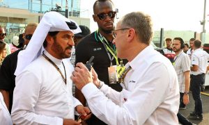 Mohammed Bin Sulayem (UAE) FIA President with Usain Bolt (JAM) Former Athlete and Stefano Domenicali (ITA) Formula One President and CEO on the grid. 20.11.2022. Formula 1 World Championship, Rd 22, Abu Dhabi Grand Prix, Yas Marina Circuit, Abu Dhabi, Race