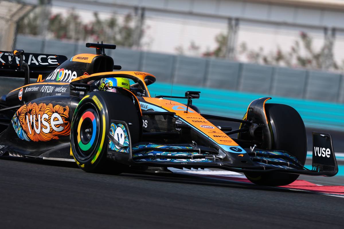 Lando Norris (GBR), McLaren F1 Team  22.11.2022. Formula 1 Testing, Yas Marina Circuit, Abu Dhabi, Tuesday