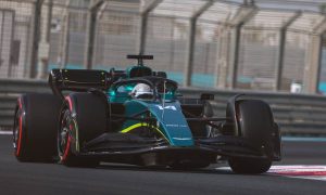 Alonso 'happily surprised' by Aston AMR22 after first run