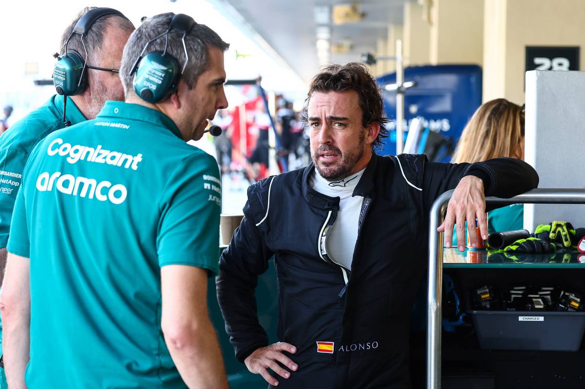 Alonso ‘dikejutkan’ oleh Aston AMR22 setelah lari pertama