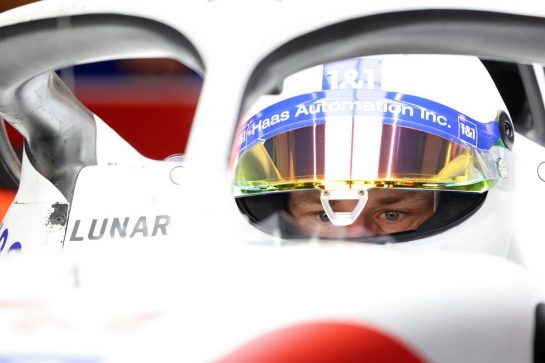 Nico Hulkenberg (GER) Haas VF-22.
22.11.2022. Formula 1 Testing, Yas Marina Circuit, Abu Dhabi, Tuesday.
- www.xpbimages.com, EMail: requests@xpbimages.com © Copyright: Bearne / XPB Images