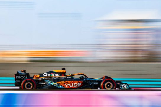 Oscar Piastri (AUS), McLaren 22.11.2022. Formula 1 Testing, Yas Marina Circuit, Abu Dhabi, Tuesday.- www.xpbimages.com, EMail: requests@xpbimages.com © Copyright: Charniaux / XPB Images