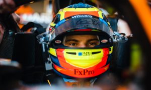 Ricciardo offers a word of advice to McLaren rookie Piastri