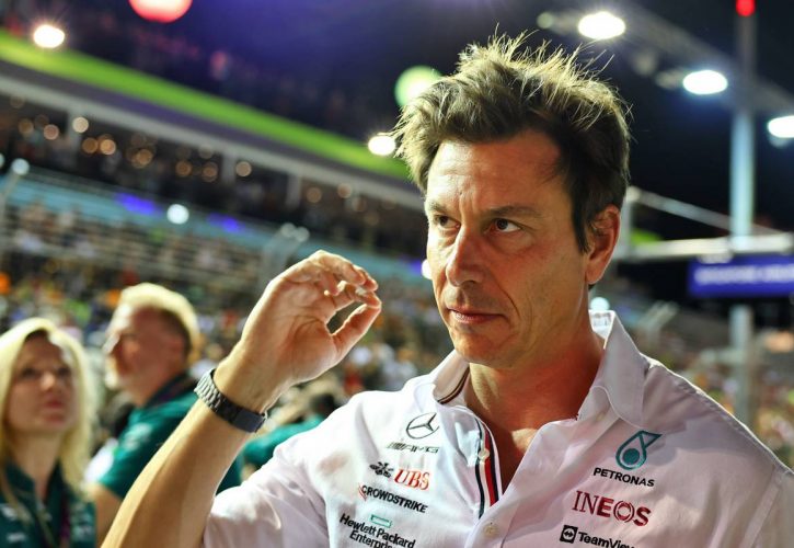 Toto Wolff (GER) Mercedes AMG F1 Shareholder and Executive Director on the grid. 02.10.2022. Formula 1 World Championship, Rd 17, Singapore Grand Prix, Marina Bay Street Circuit, Singapore, Race