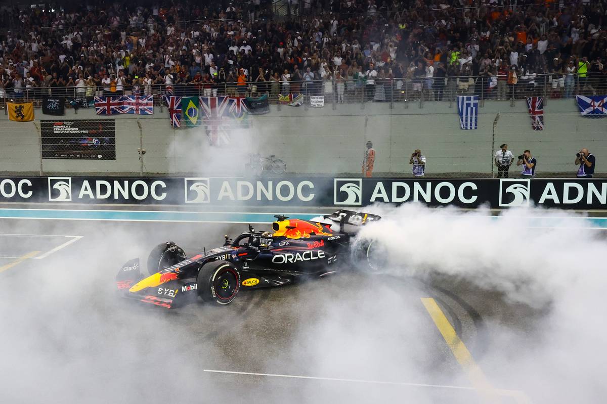 Max Verstappen (NLD), Red Bull Racing 20.11.2022. Formula 1 World Championship, Rd 22, Abu Dhabi Grand Prix, Yas Marina Circuit, Abu Dhabi, Race